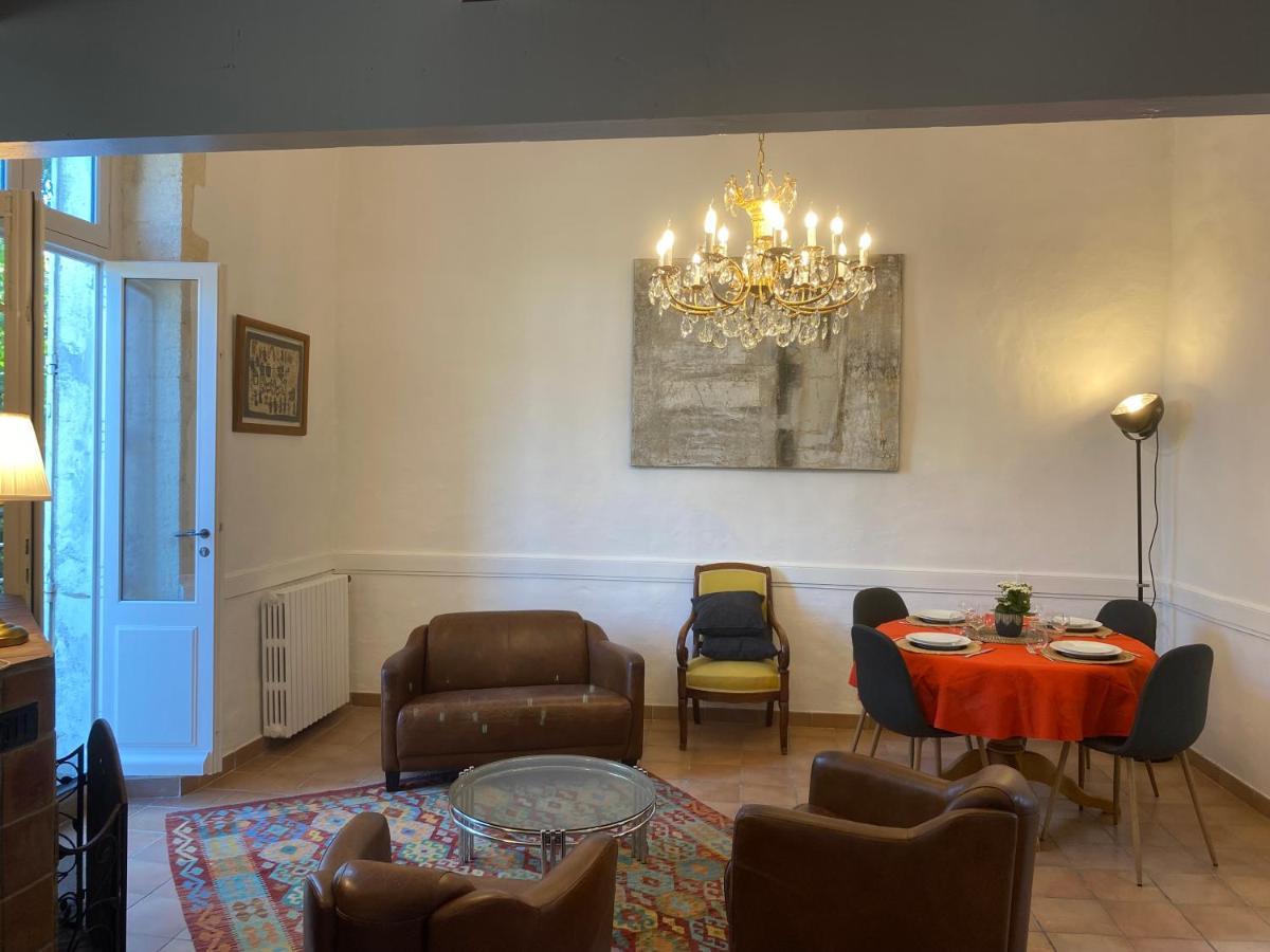 Duplex De Charme Villeneuve-lès-Avignon Exterior photo